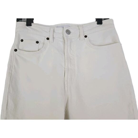 ZARA ~Woman Size 6~ White Straight Leg Hight Rise Jeans Cotton Blend. - Picture 6 of 14